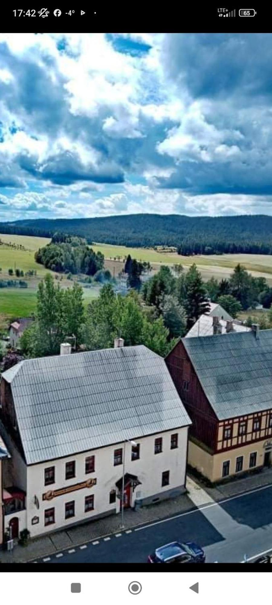 Restaurace A Penzion Vlci Jama Horni Blatna Luaran gambar