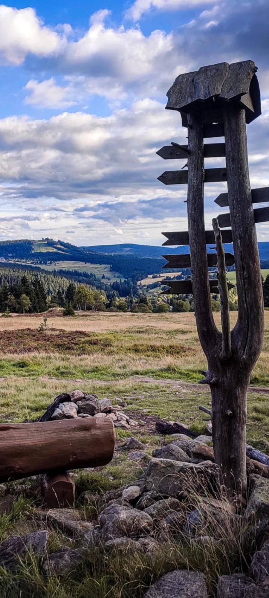 Restaurace A Penzion Vlci Jama Horni Blatna Luaran gambar
